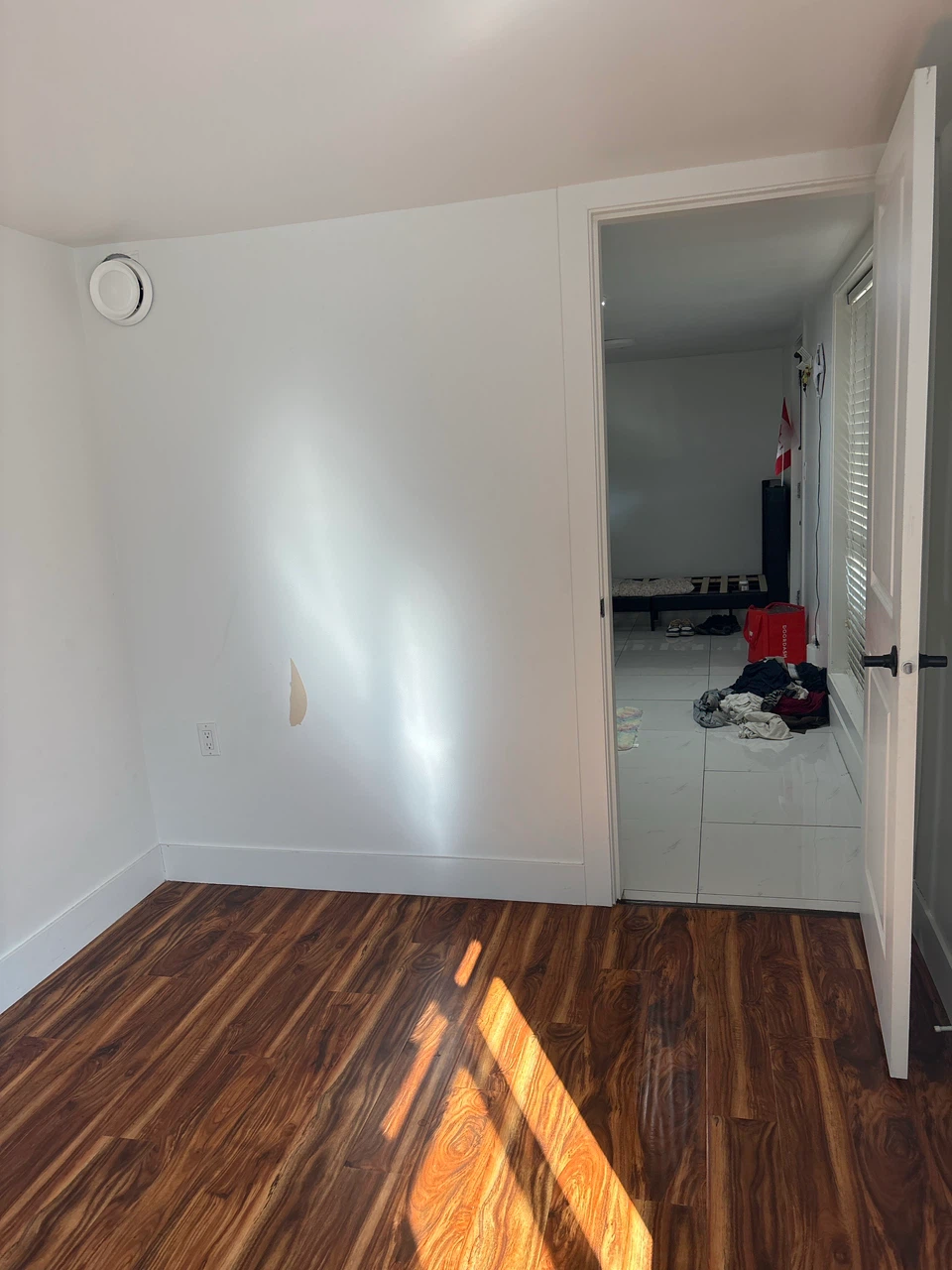 Clean Bedroom for Rent - photo 3
