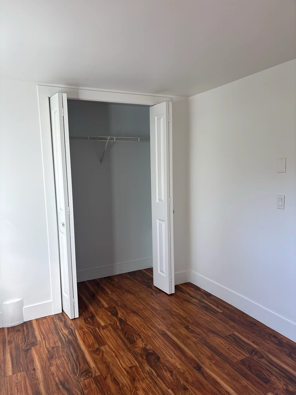 Clean Bedroom for Rent - photo 4