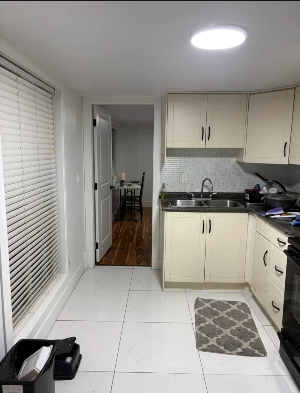 Clean Bedroom for Rent - photo 5