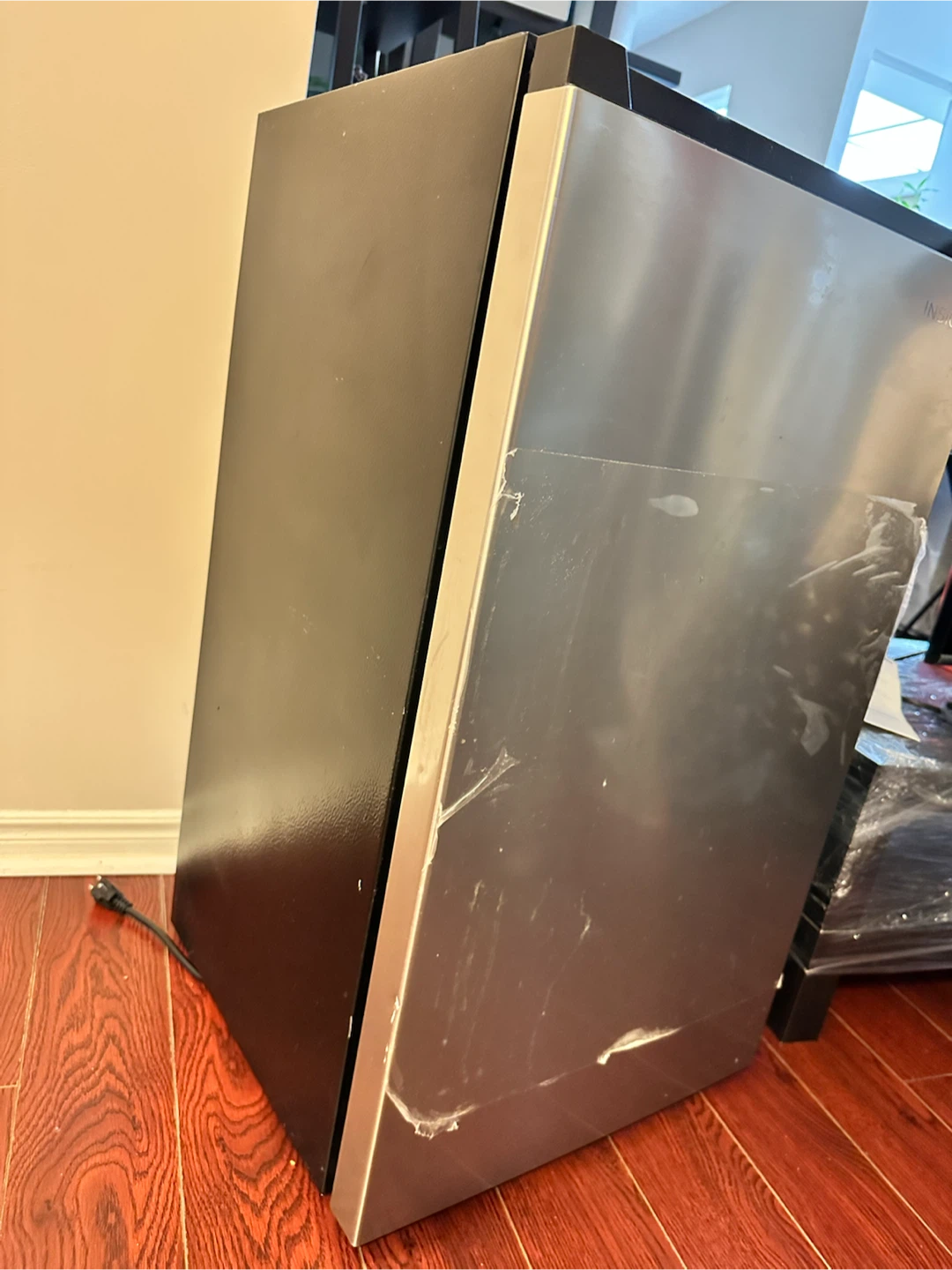 Product Description Insignia 3.3 Cu. Ft. Freestanding Bar Fridge