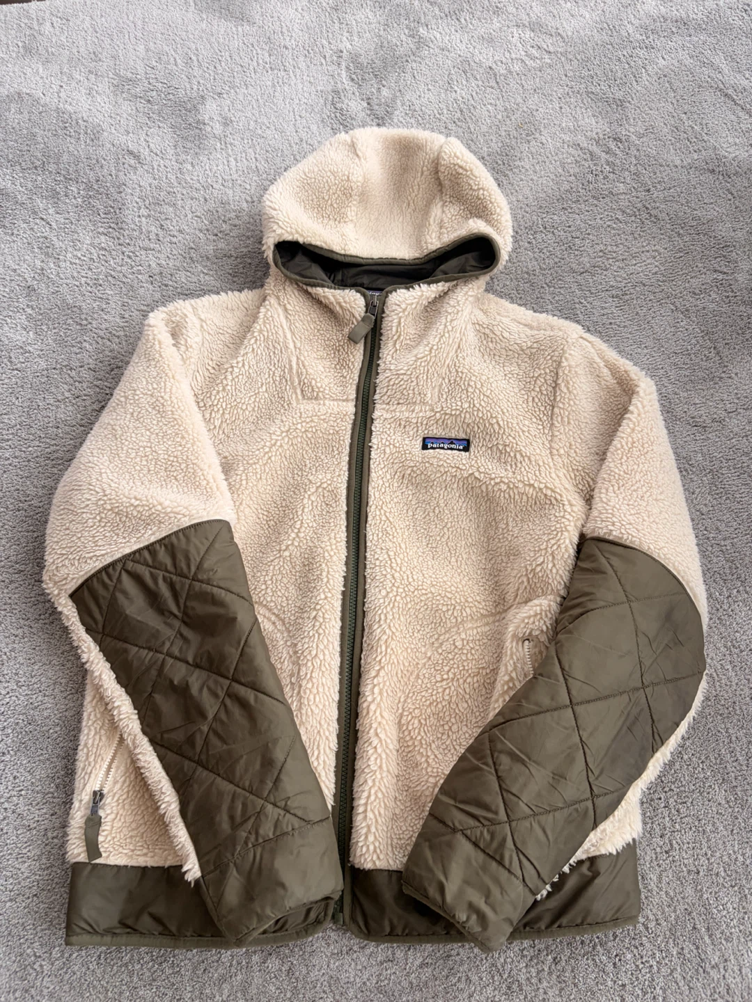 Patagonia men’s hoodie size small - photo 2