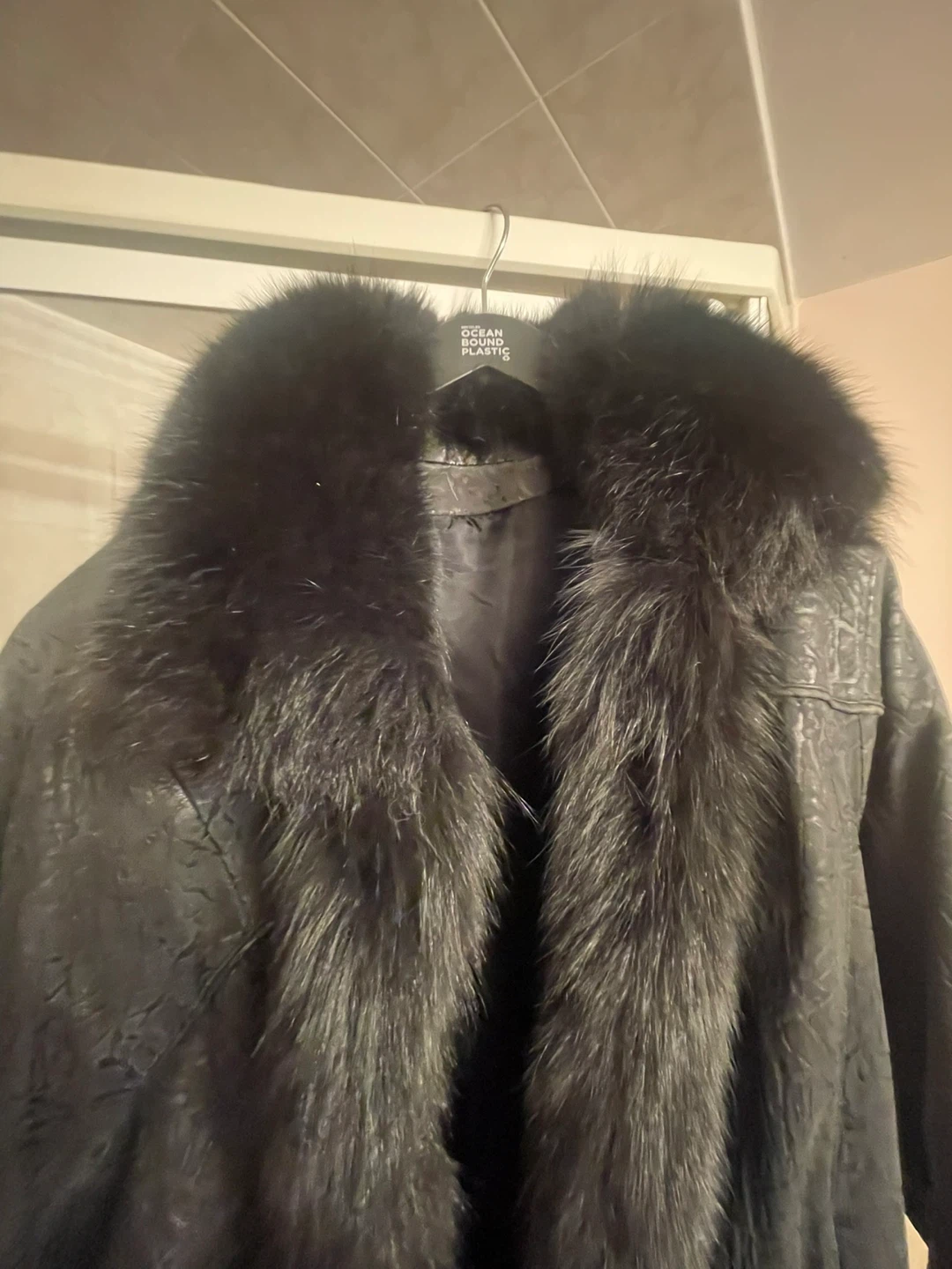 Rabbit Fur Trim Leather Jacket - photo 3