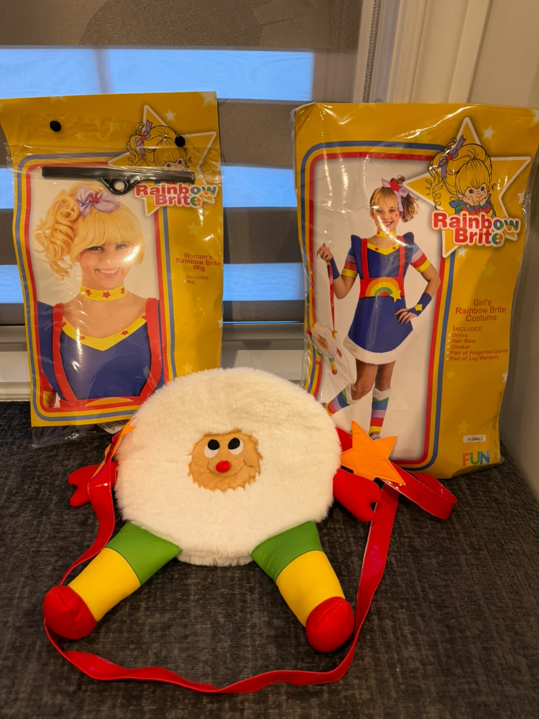 Rainbow Brite Halloween Costume Girls Size 4 / XS + Wig + Purse