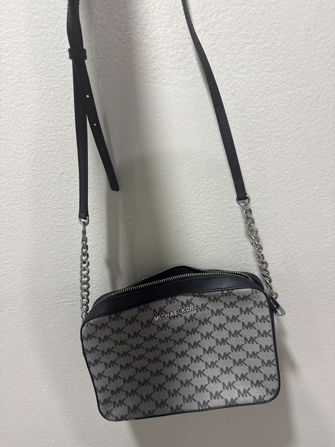 Michael Kors Logo Camera Crossbody Bag - photo 2