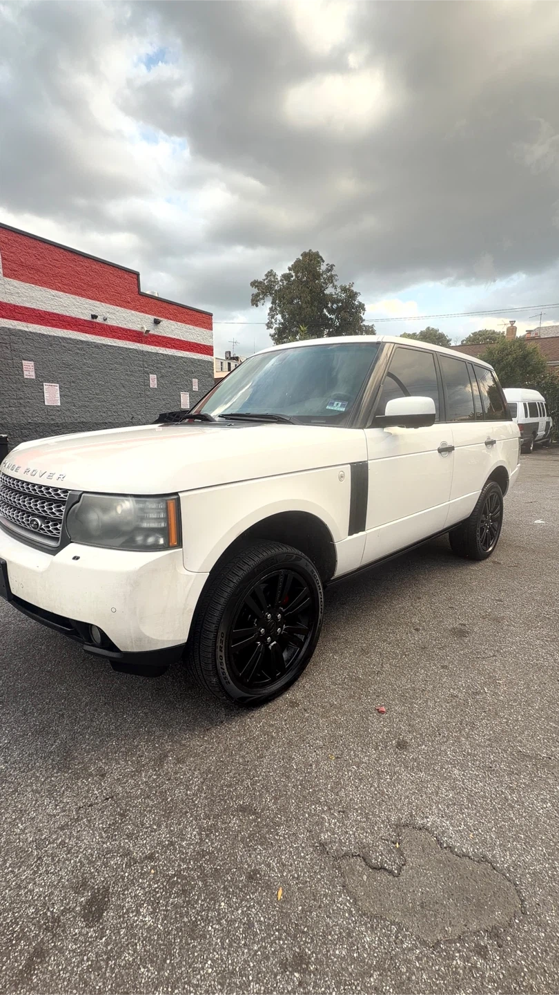 White Land Rover Range Rover - photo 5