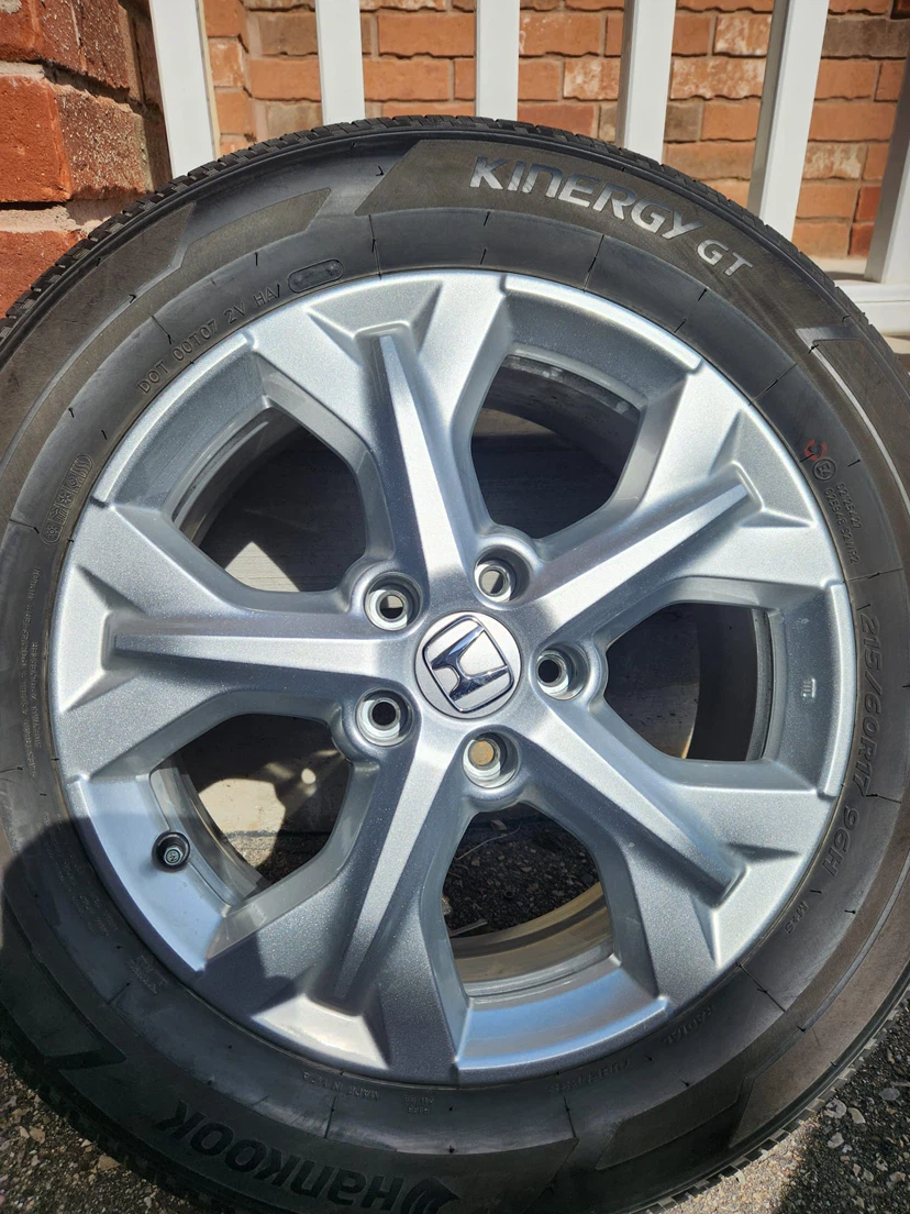 All season Hankook tires + OEM rims 215/60R17