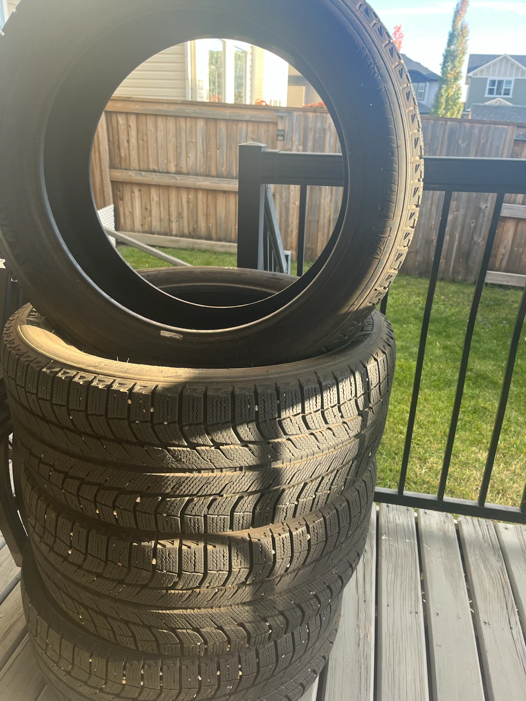 Set of 4 Michelin Latitude X-Ice Tires