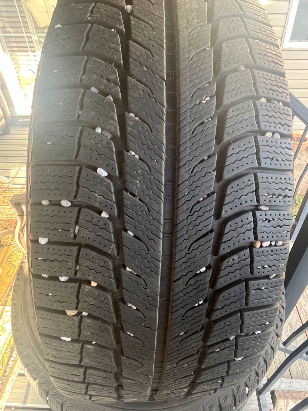 Set of 4 Michelin Latitude X-Ice Tires - photo 4