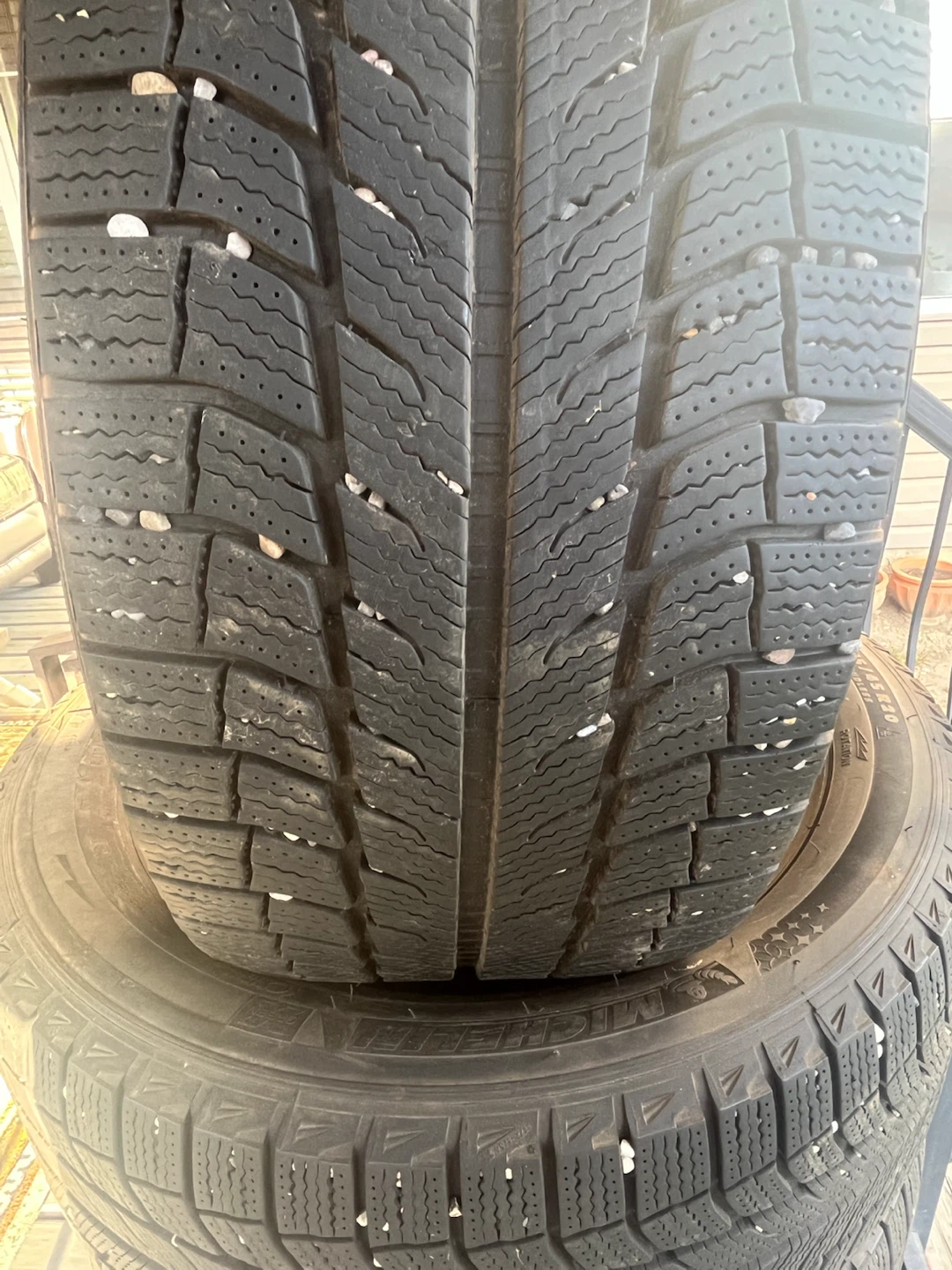 Set of 4 Michelin Latitude X-Ice Tires - photo 5