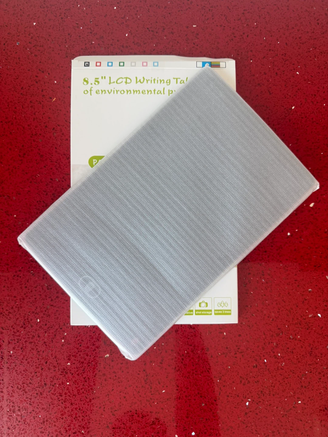 BRAND NEW 8.5 inch LCD writing & drawing tablet toy. - photo 2