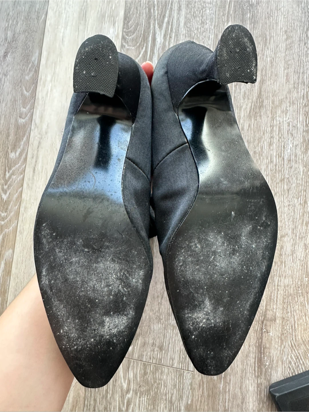 Vintage Le Chateau black satin lace-up heels, size 8M - photo 5