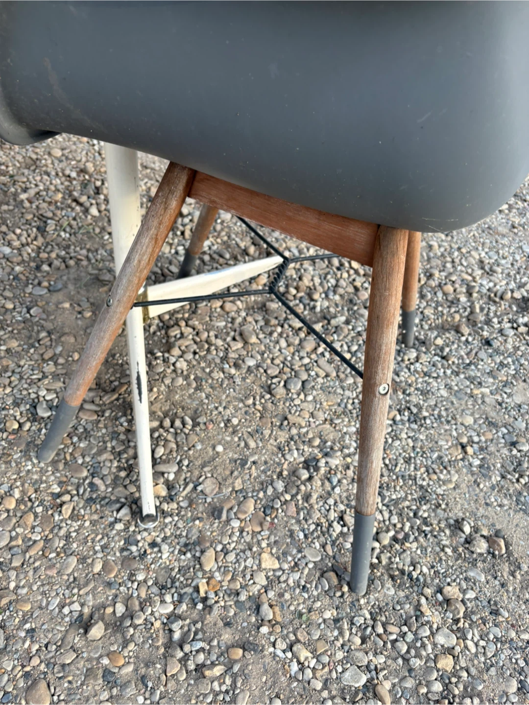Mid-Century Modern Dining Set$50 - photo 2