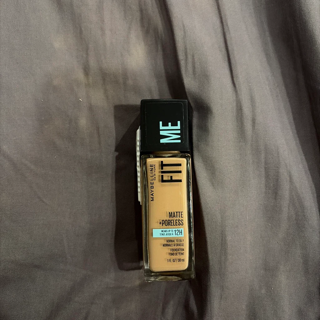 Maybelline Fit Me Matte + Poreless Foundation