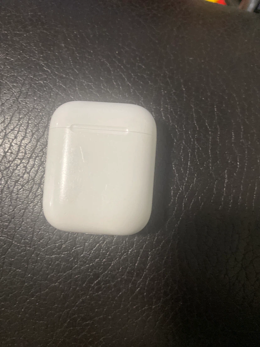 Apple AirPods with Charging Case