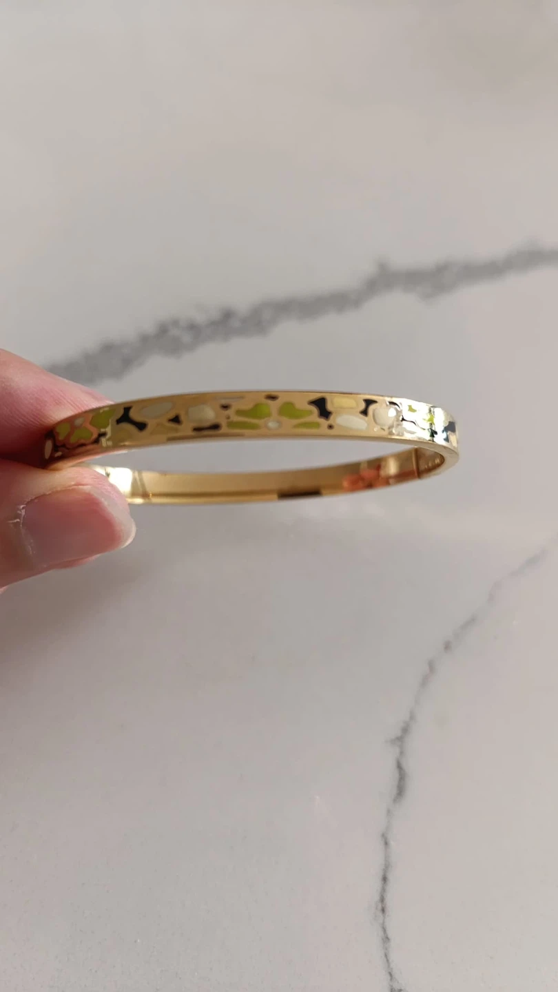 Gold-Tone Enamel Hinged Bangle Bracelet - photo 3