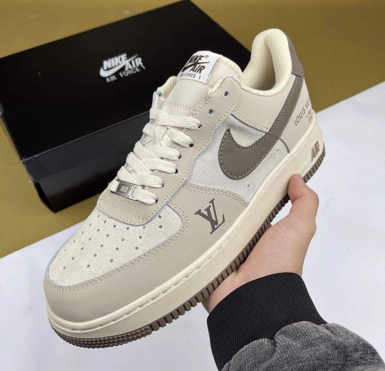 Nike Air Force 1 Sneakers