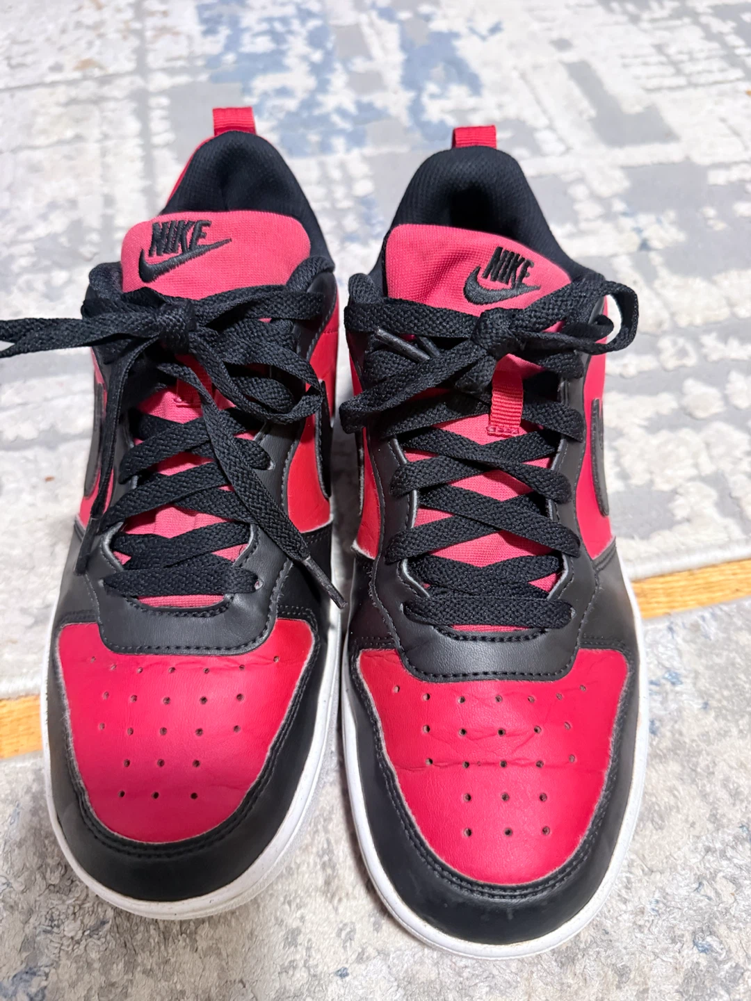 Nike Black and Red Sneakers - photo 3