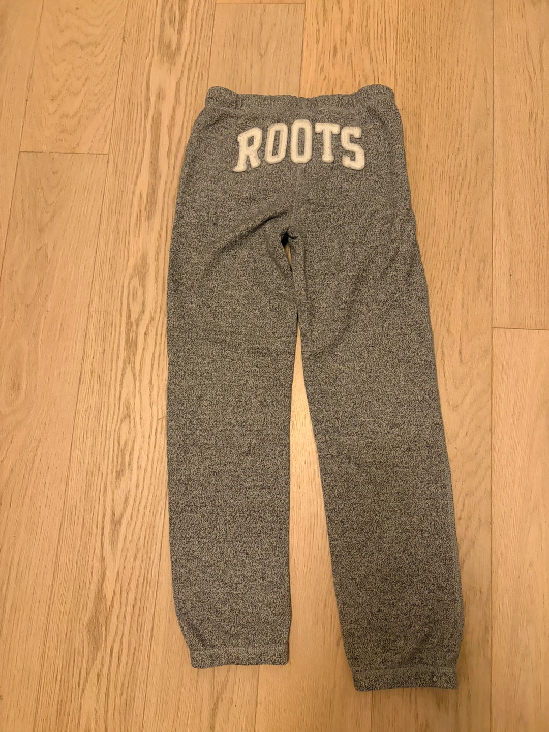 Roots Grey Sweatpants, youth size 14 - photo 2