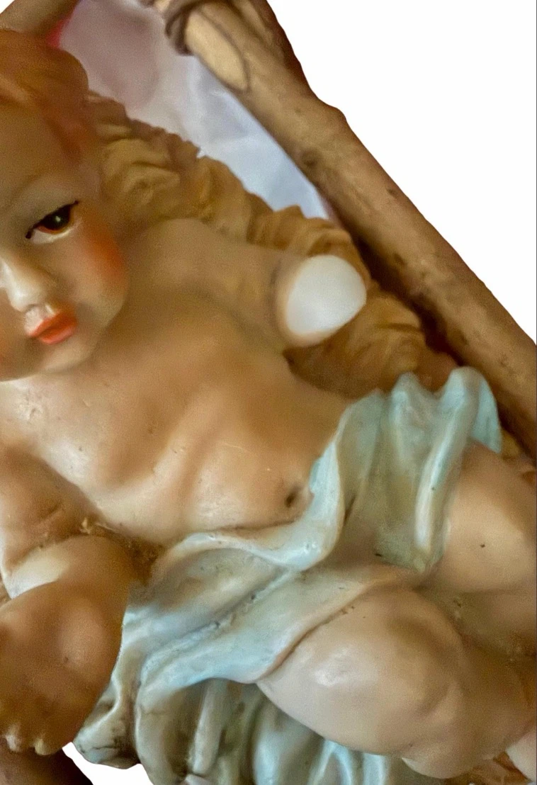 Heirloom Nativity Arrangement - photo 2