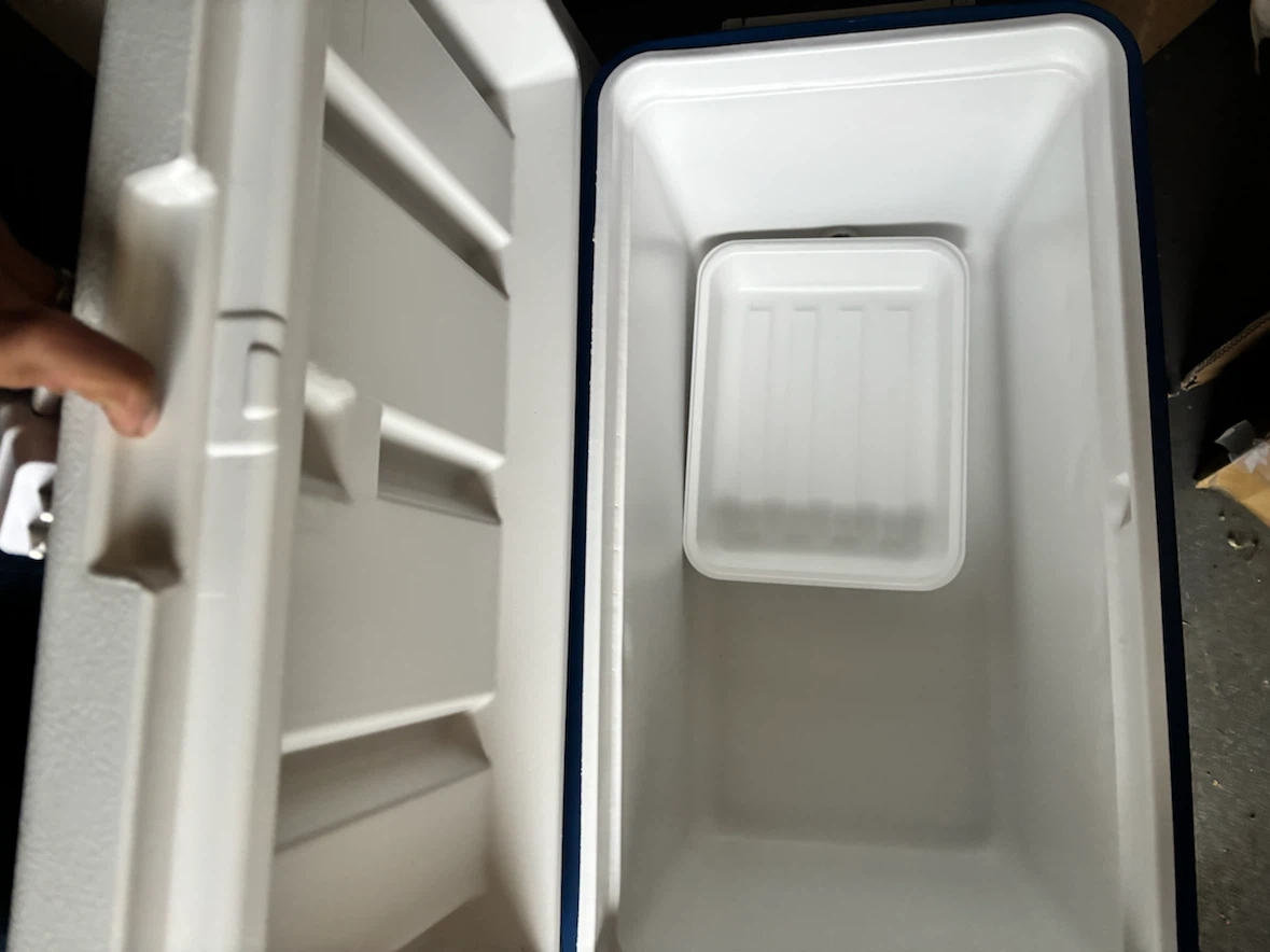 Coleman Hard Cooler - photo 3