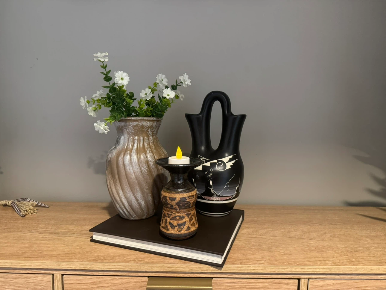 Set of Two Decorative Vases - photo 2