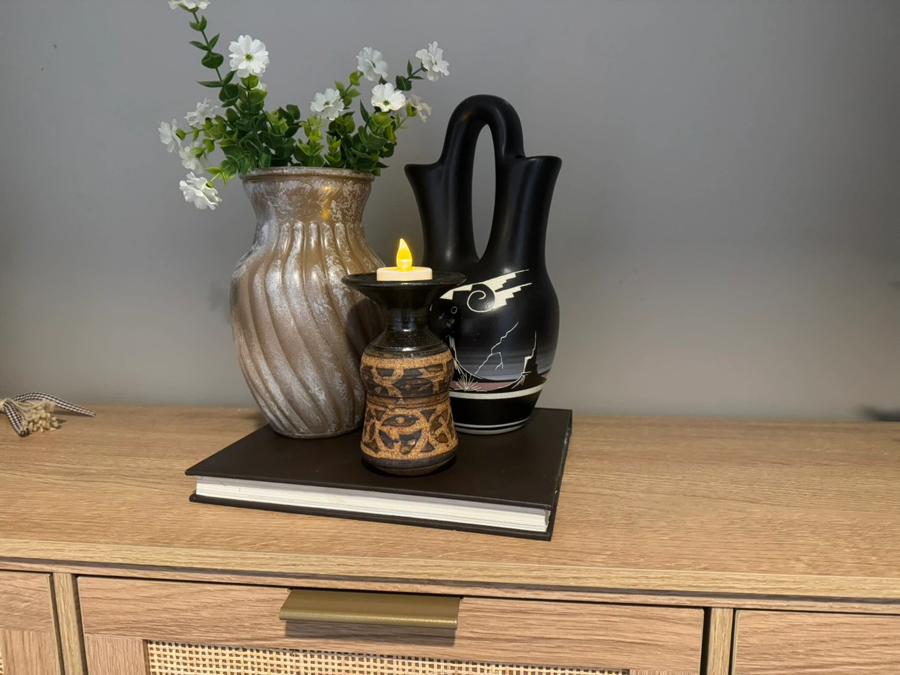 Set of Two Decorative Vases - photo 3