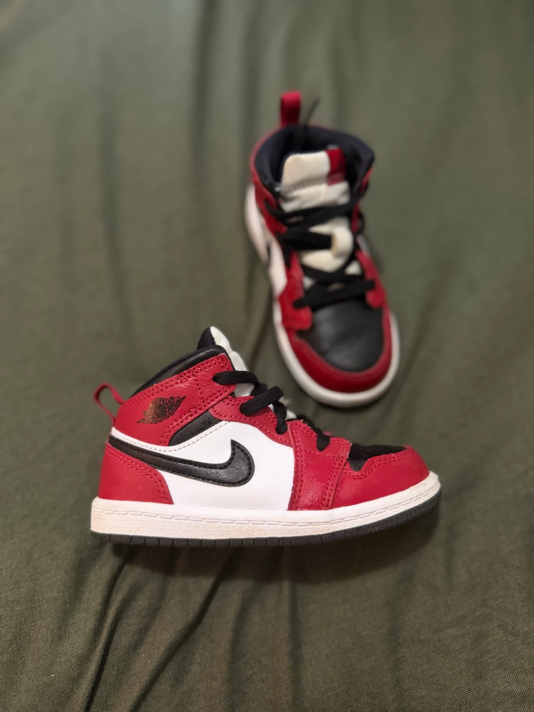 Nike Air Jordan 1 Toddler Shoes - photo 2