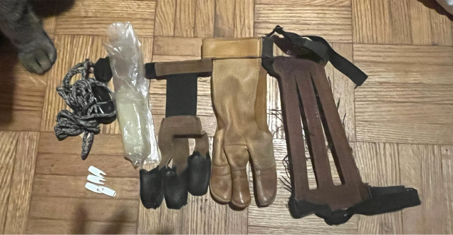 Archery Glove and Arm Guard Set