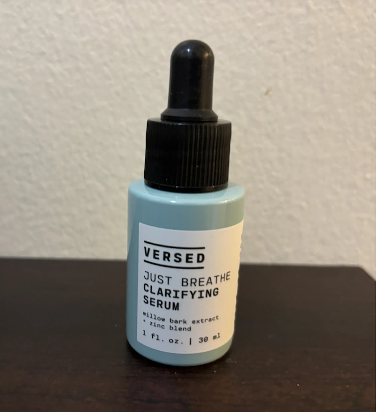 NEW-CLEARANCE-Versed Just Breathe Clarifying Serum 1 fl. oz.