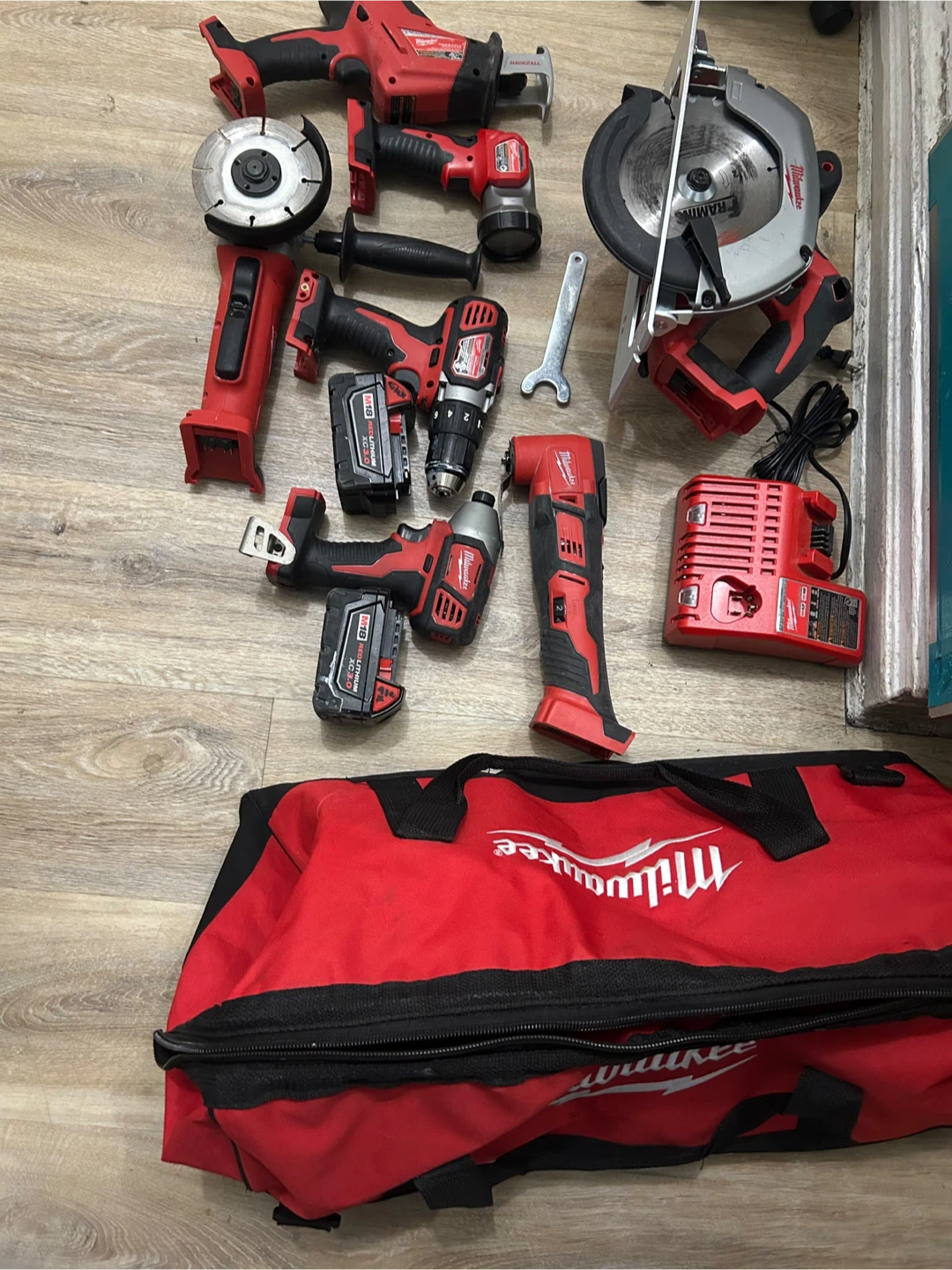 Milwaukee M18 Cordless Power Tool Set with Bag