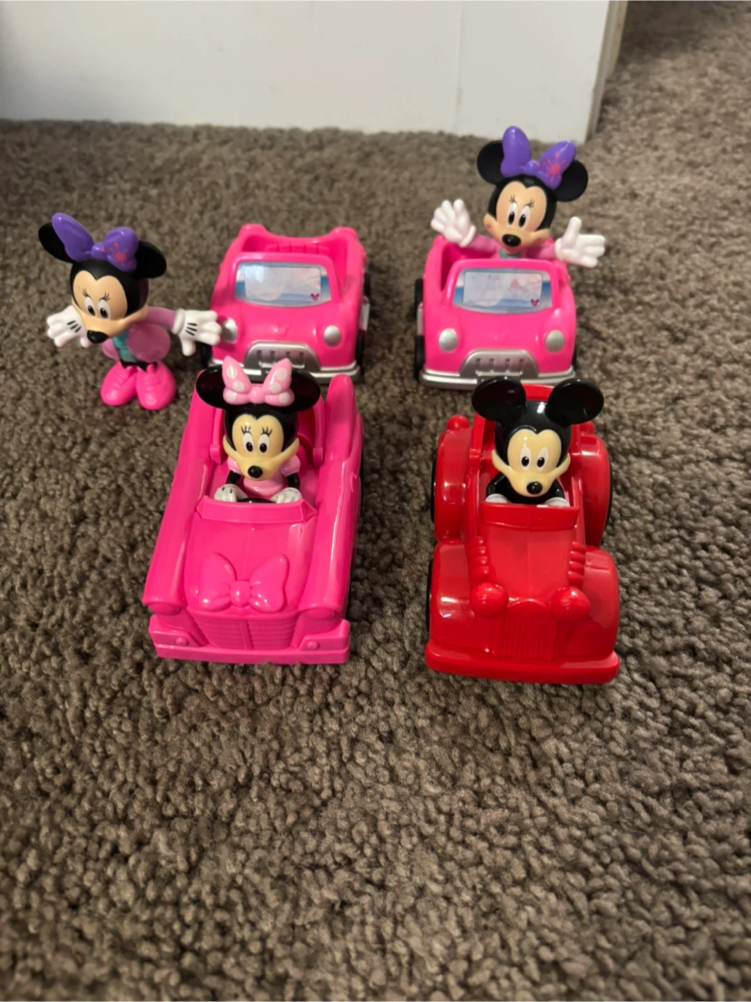 Large Collection of Miniature Toy Figures and Furniture - photo 2