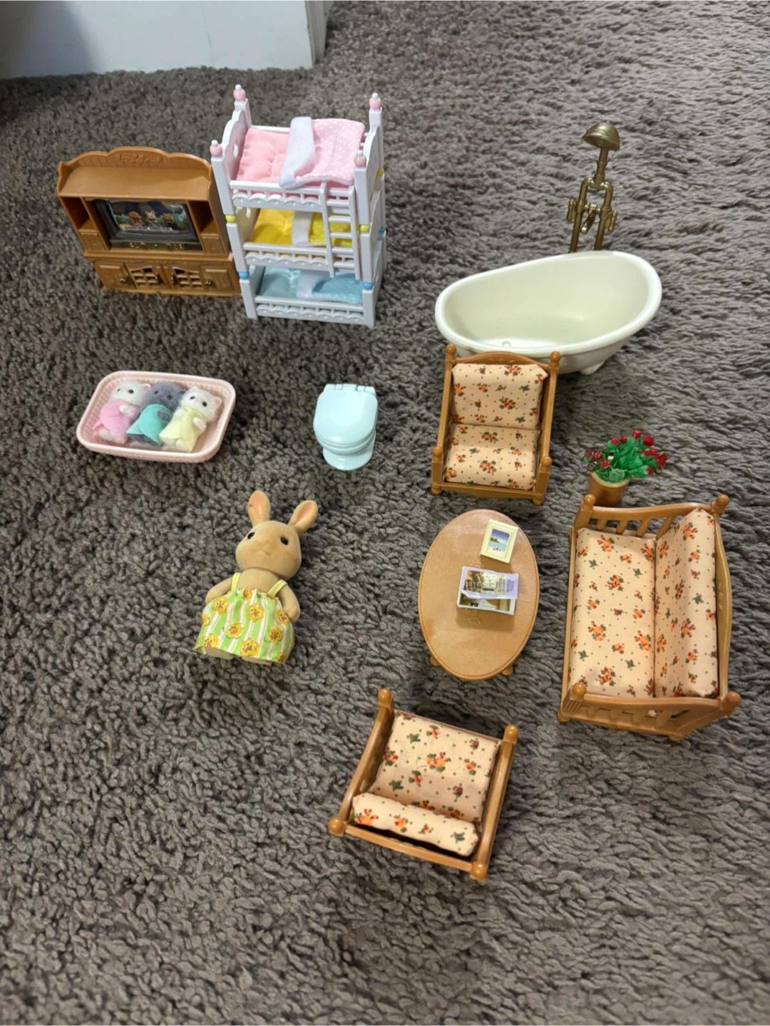 Large Collection of Miniature Toy Figures and Furniture - photo 3