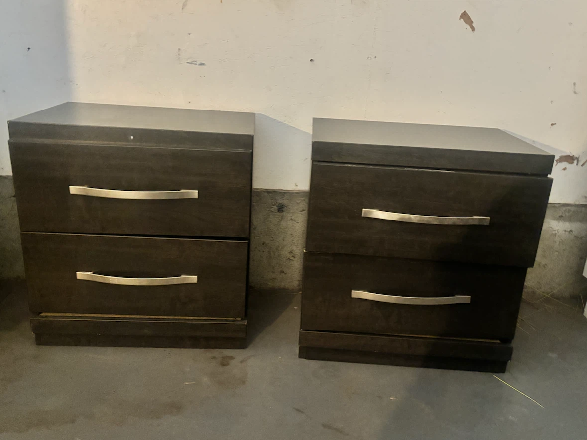 Set of two dark brown nightstands - photo 3