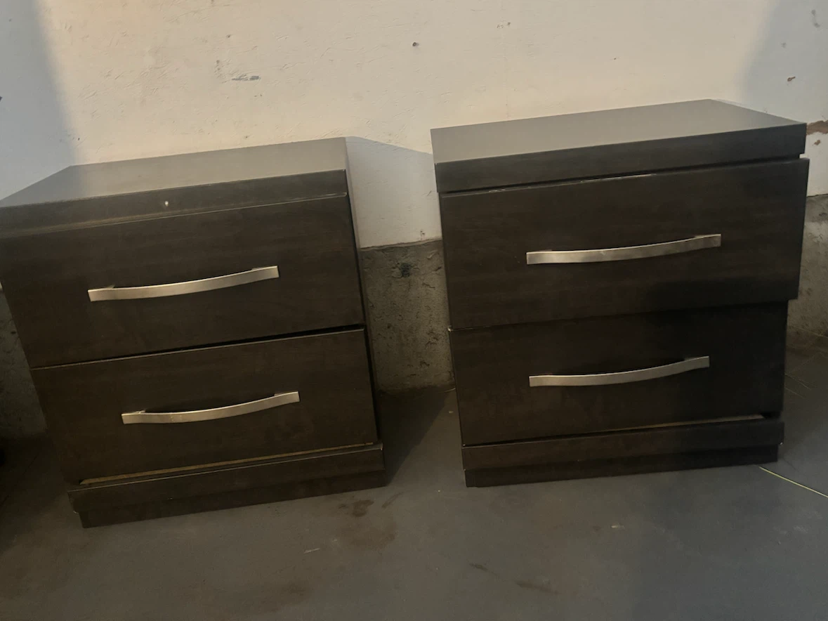 Set of two dark brown nightstands - photo 4