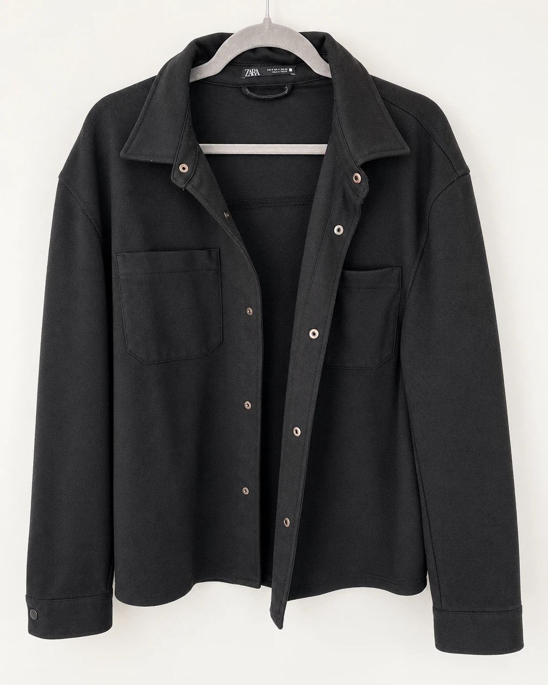 Zara Men’s Black Button-Up Shirt - size L