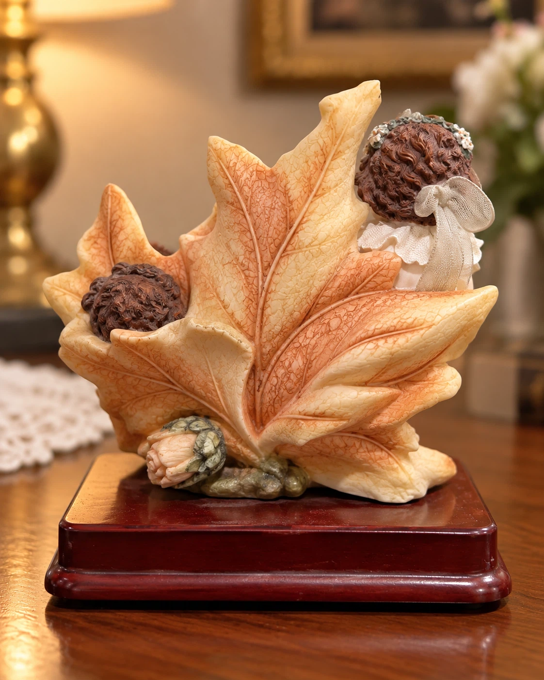 Adelino Collection Resin Figurine - photo 2
