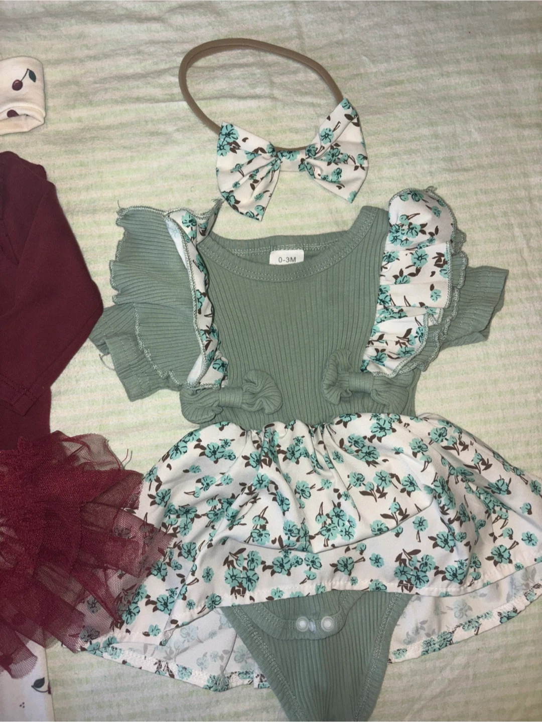 Gently used - like new Baby Girl Clothing 0-3M - photo 5