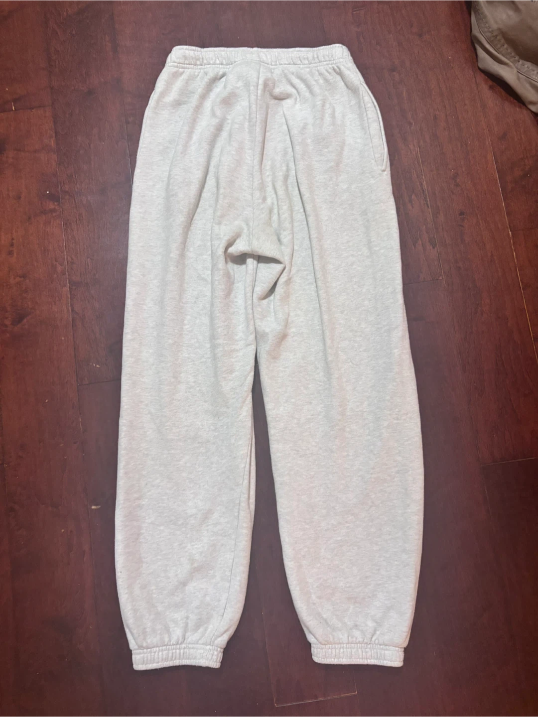 Aritzia Sweatfleece Mega Sweatpants - photo 2