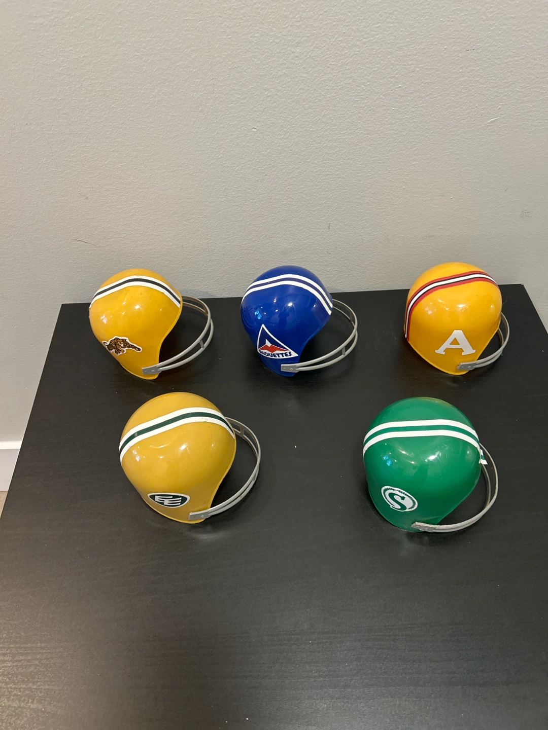 Set of 5 CFL Vintage Football Helmet Snack Bowls - photo 3
