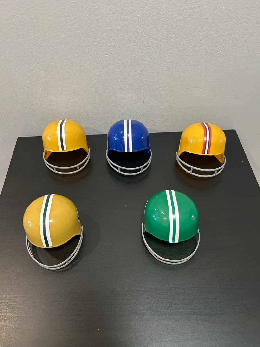 Set of 5 CFL Vintage Football Helmet Snack Bowls - photo 4