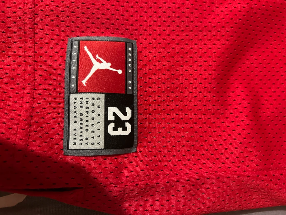 Jordan 23 Red Basketball Jersey - 12-13 Years - photo 3