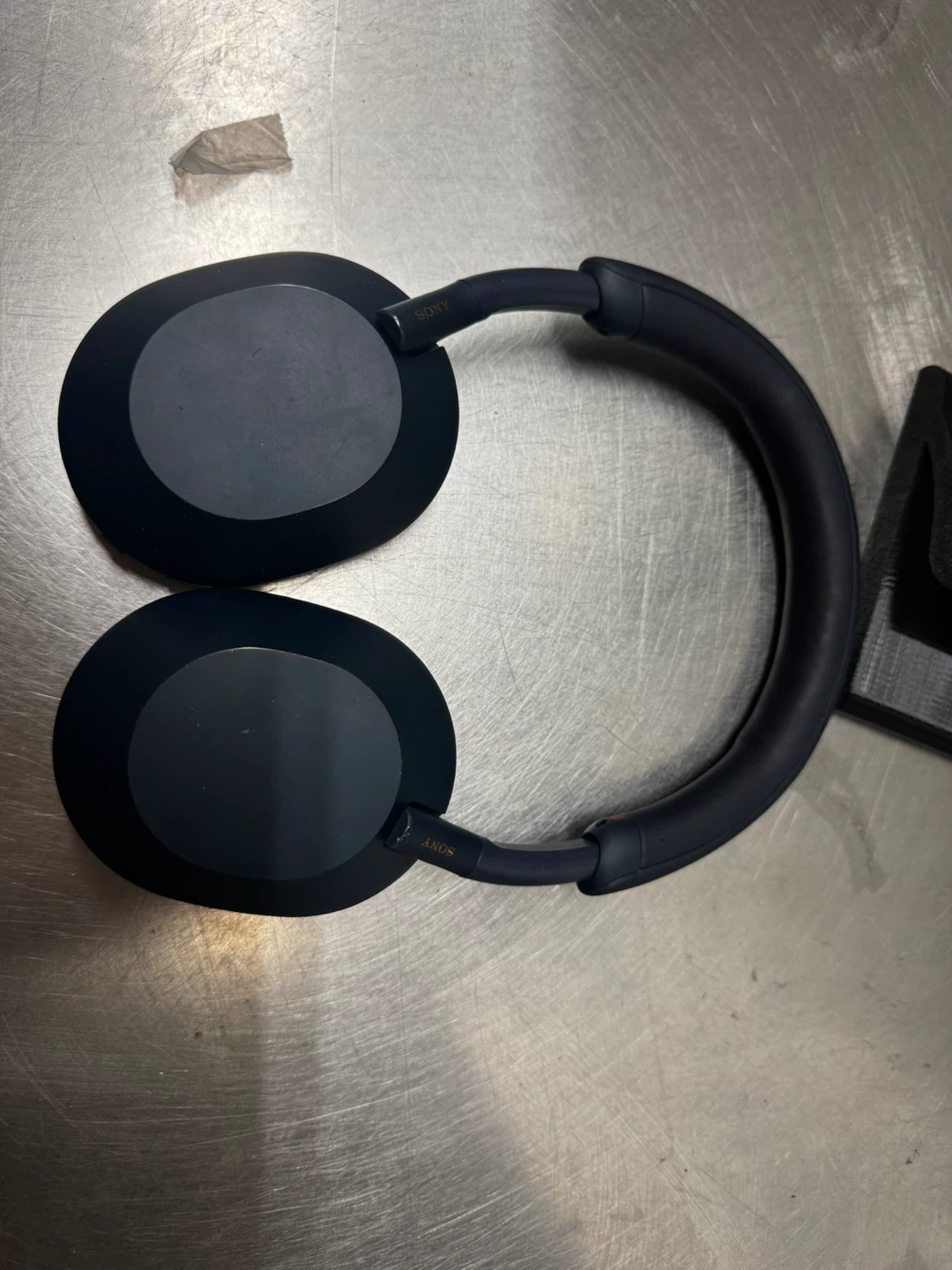 Sony Noise Cancelling Headphones with Stand - photo 4