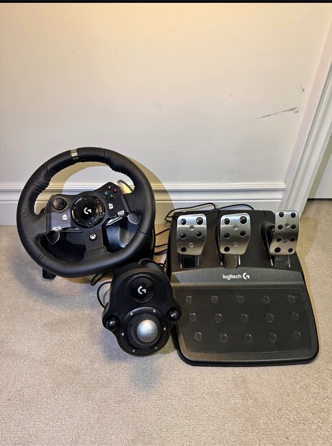 Logitech G920 Driving Force Racing Wheel, Pedals and Shifter