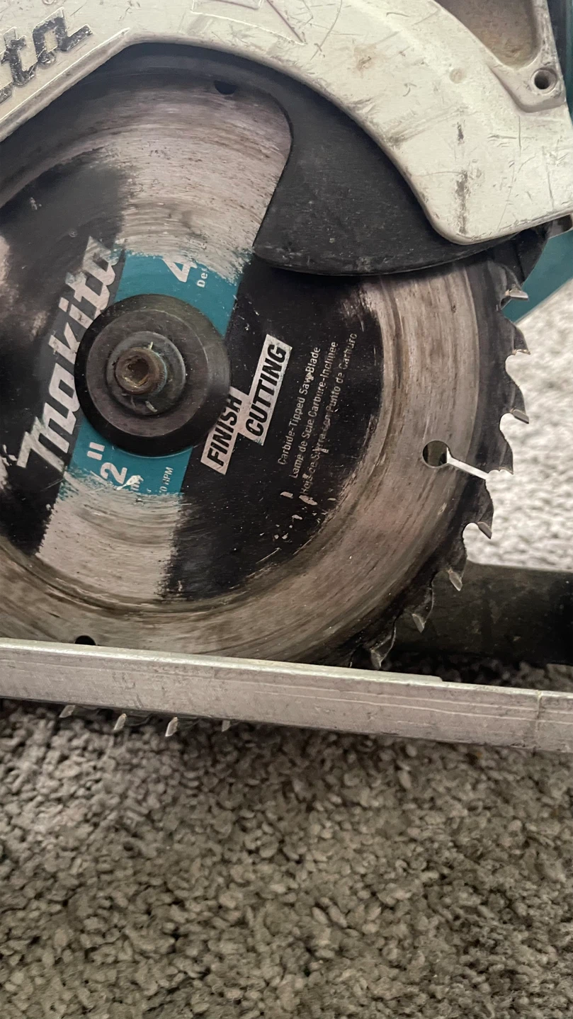 Makita Angle Grinder and skill saw combo - photo 5