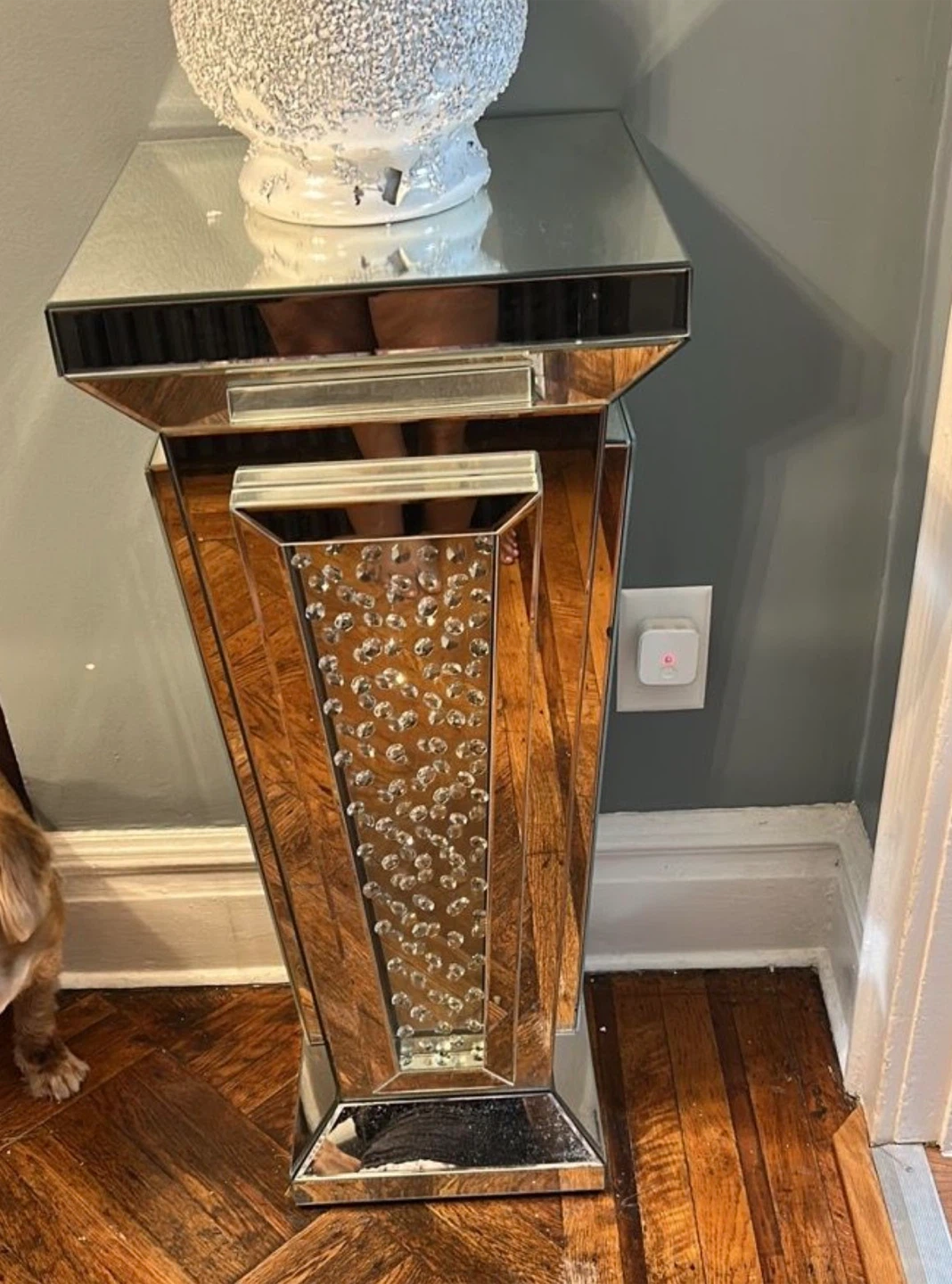 Mirrored Crystal Pedestal Stand