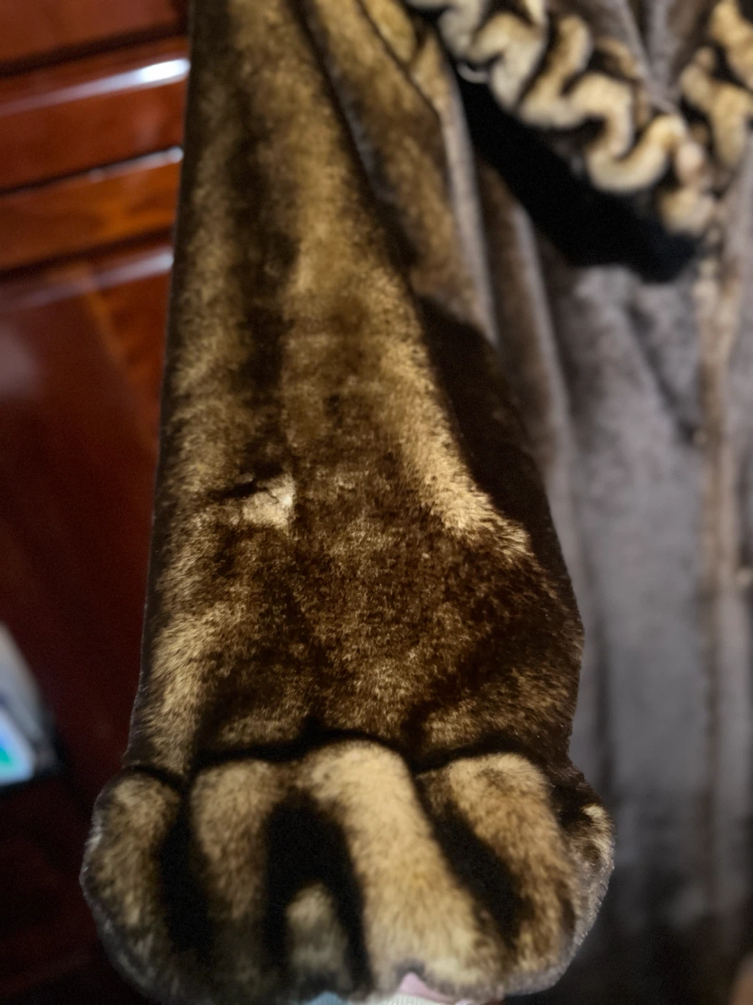 Jones New York Faux Fur Coat. Size - photo 5