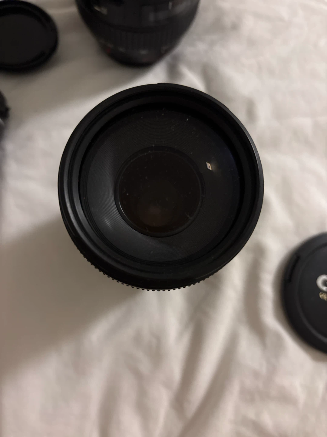 Canon EF 75-300mm f/4-5.6 III Zoom Lens - photo 2