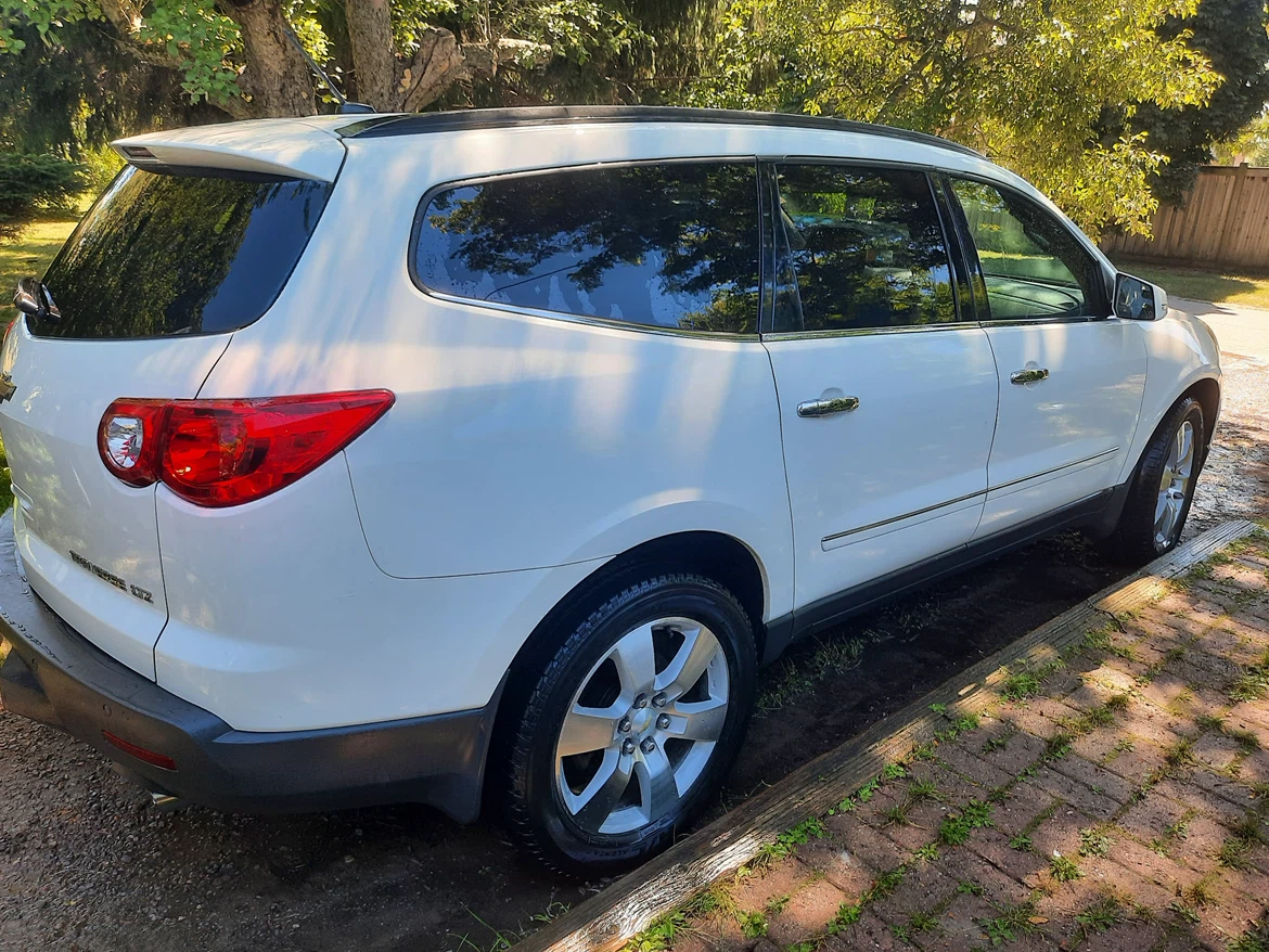 Chevrolet Traverse LTZ SUV - photo 2