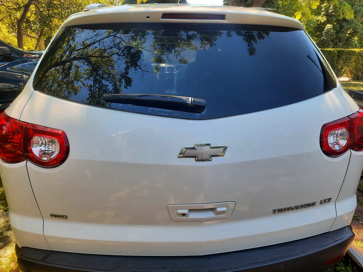 Chevrolet Traverse LTZ SUV - photo 4