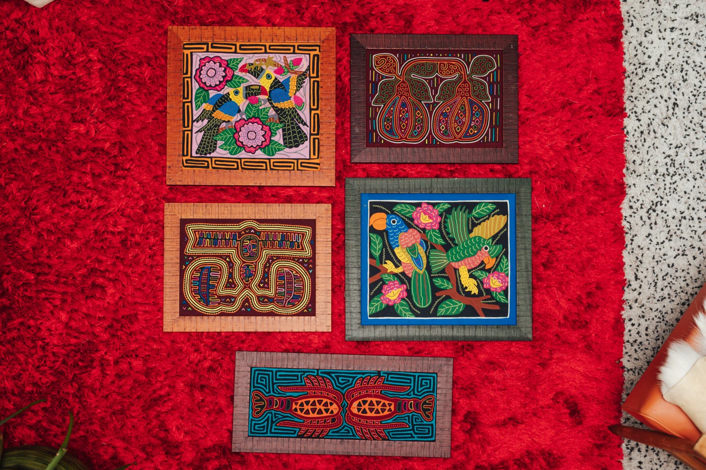 Vintage Panama Textile Art Collection, framed - photo 2